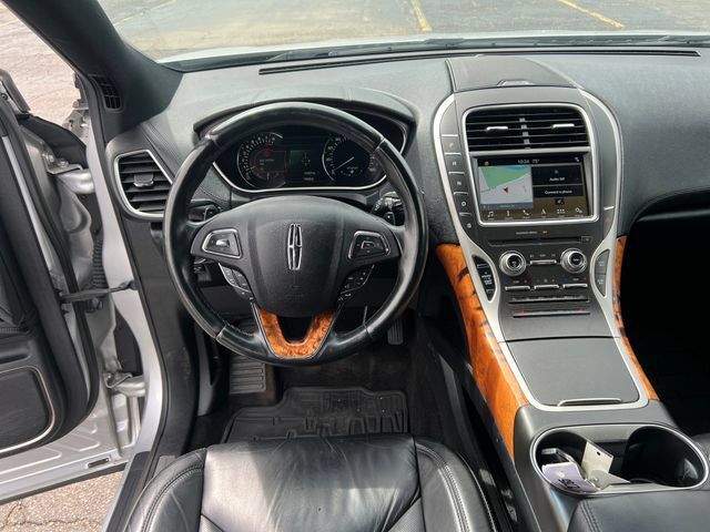 Used 2016 Lincoln MKX Select w/ Select Plus Package FWD image 15