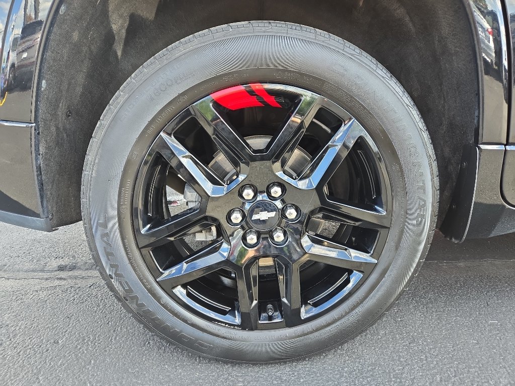 Used 2020 Chevrolet Traverse Premier w/ Redline Edition AWD/4WD image 9