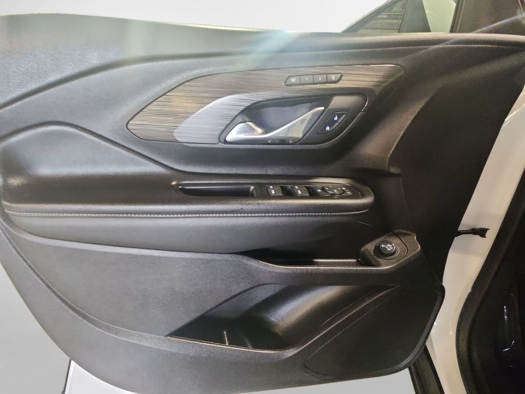 Certified 2024 GMC Terrain SLT FWD image 15