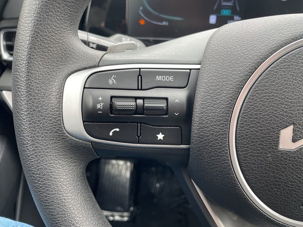 Used 2024 Kia Sportage LX FWD image 23