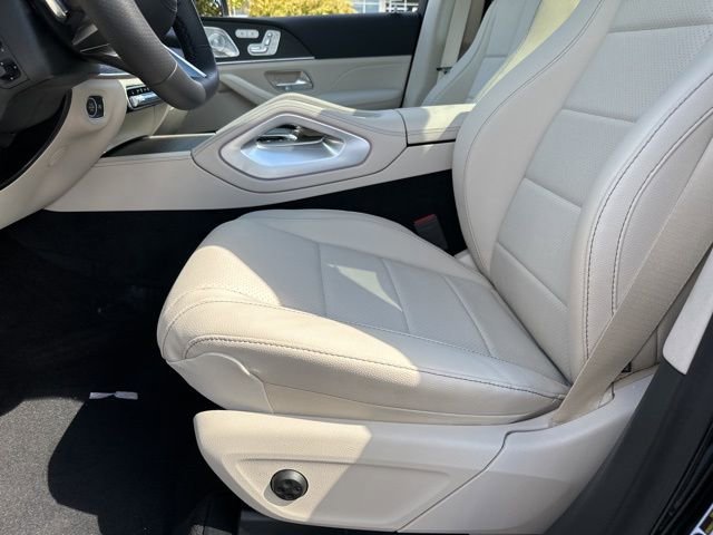 New 2026 Mercedes-Benz GLS 450 4MATIC image 19