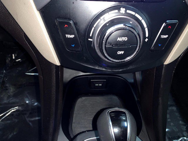 Used 2015 Hyundai Santa Fe Limited image 30