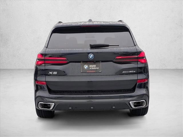 Used 2026 BMW X5 xDrive50e w/ M Sport Package AWD/4WD image 7