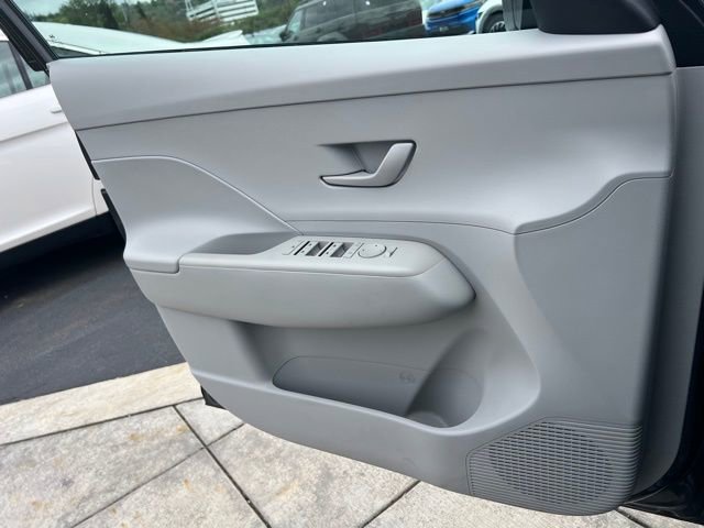 Certified 2024 Hyundai Kona SEL FWD image 15