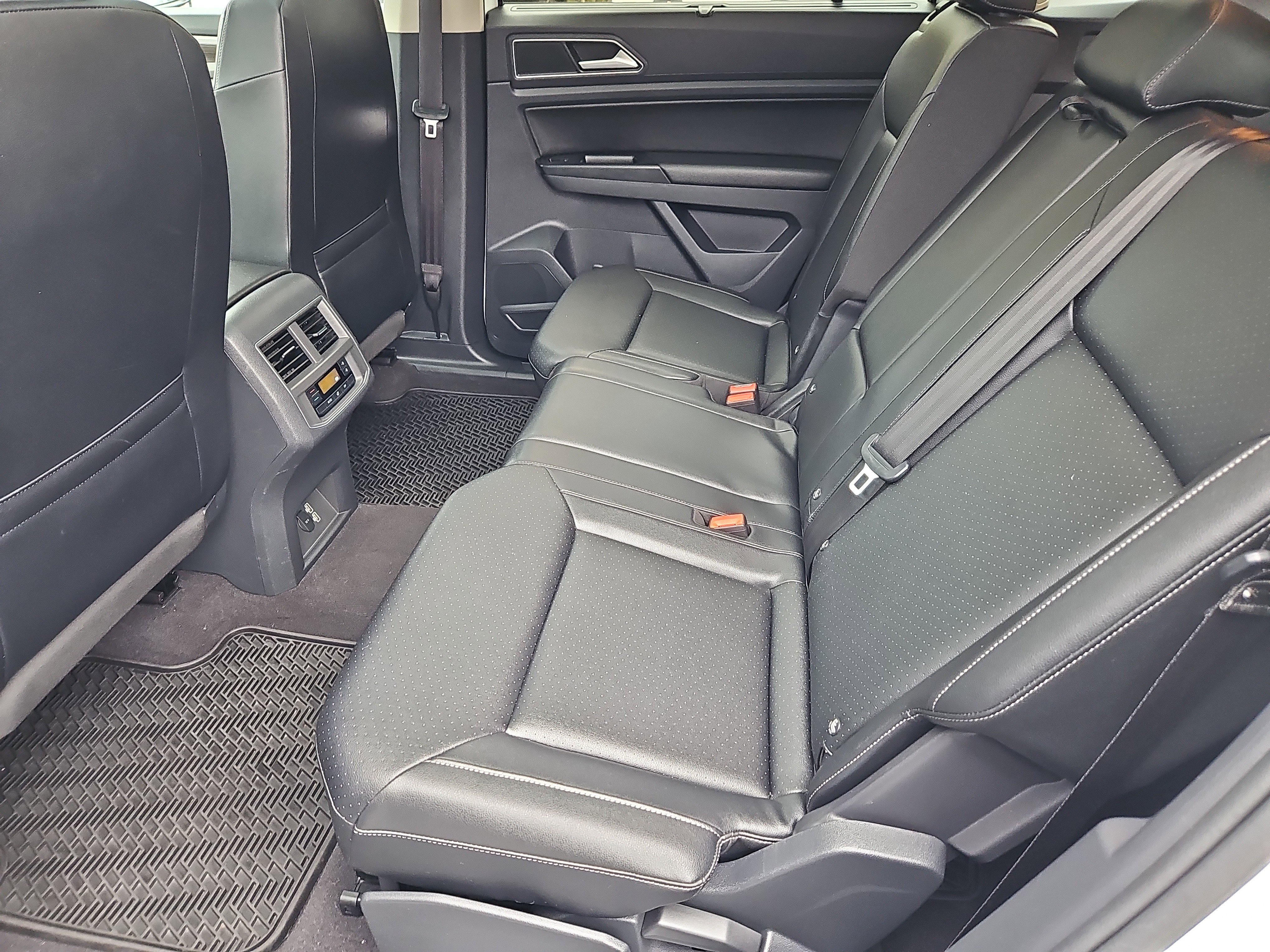 Used 2019 Volkswagen Atlas SE w/ Panoramic Sunroof Package image 33