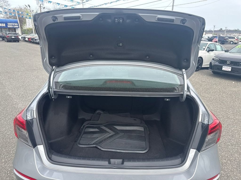 Used 2023 Honda Civic EX image 9