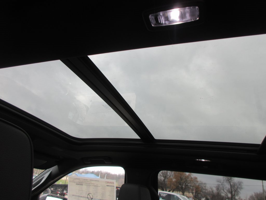 New 2026 GMC Yukon XL Denali w/ Sun & Power Step Package image 15