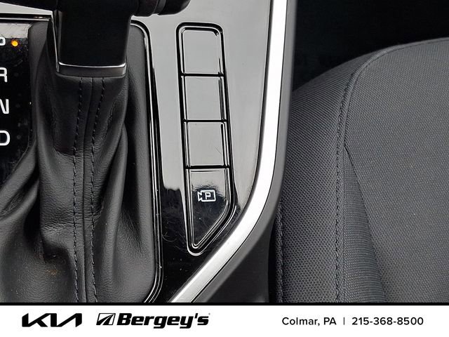 Certified 2024 Kia Niro LX FWD image 26