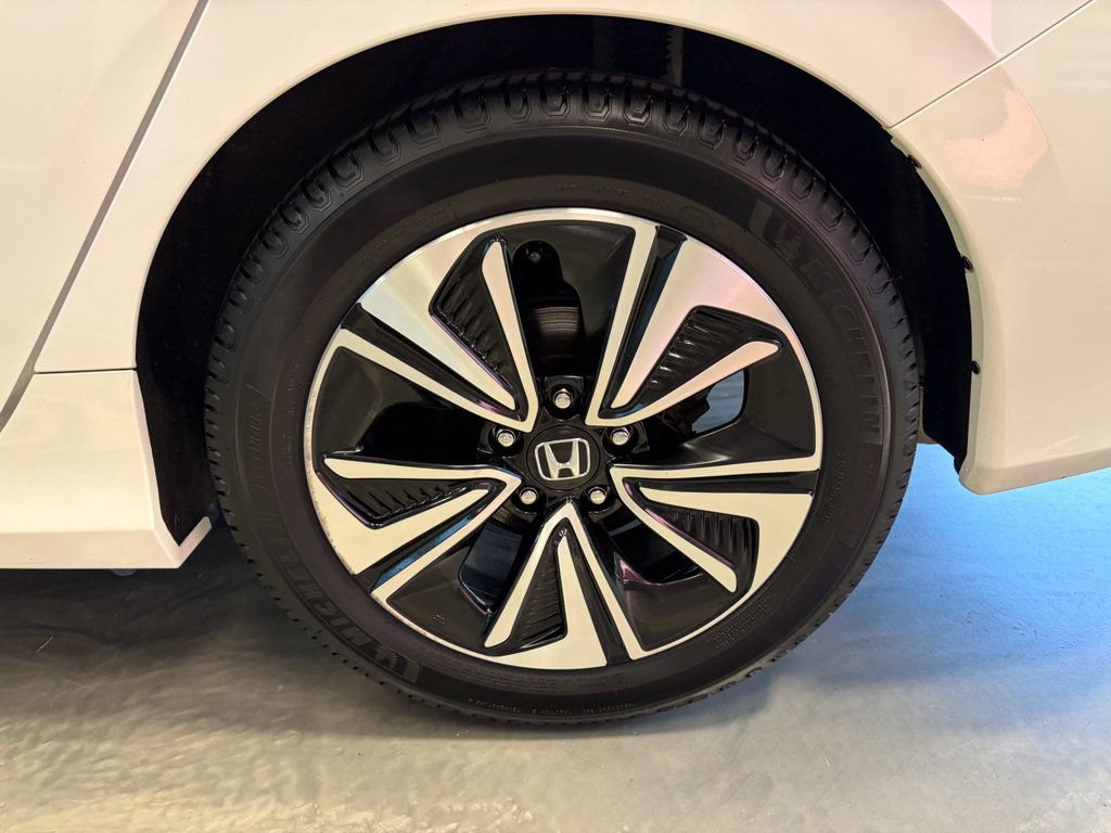 Used 2018 Honda Civic EX-L image 21