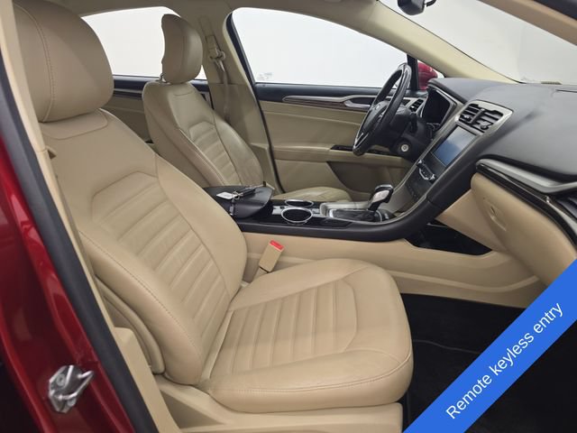 Used 2013 Ford Fusion SE FWD image 10