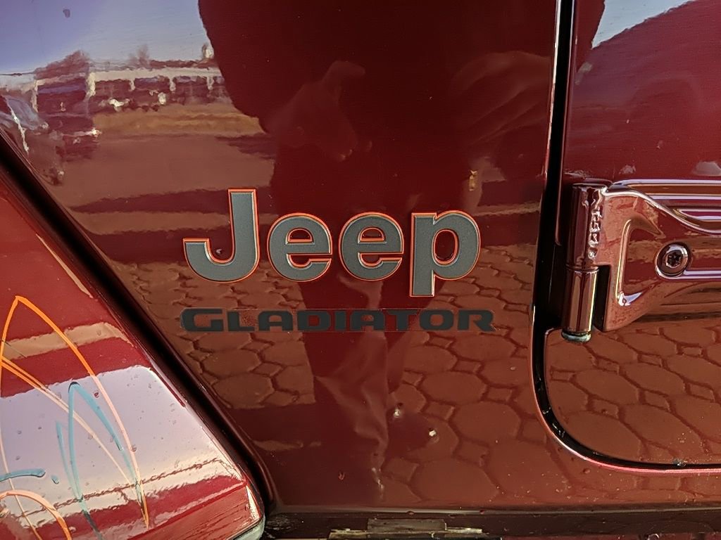 Used 2021 Jeep Gladiator Mojave w/ Cold Weather Group image 11
