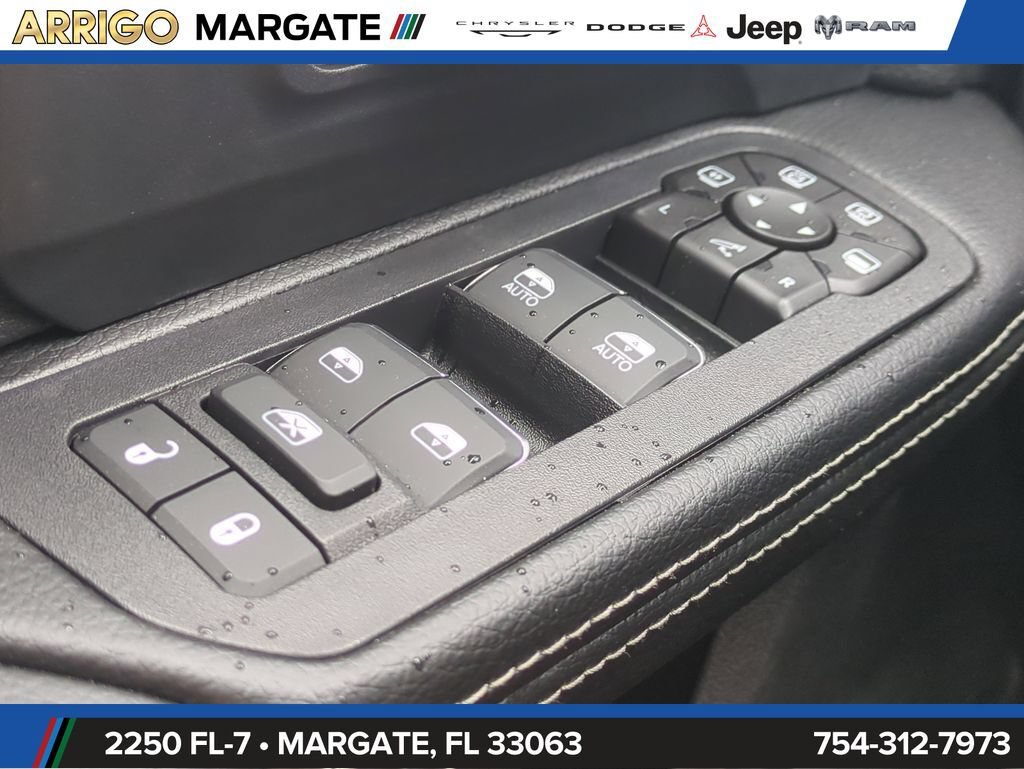 New 2026 RAM 3500 Laramie AWD/4WD image 25