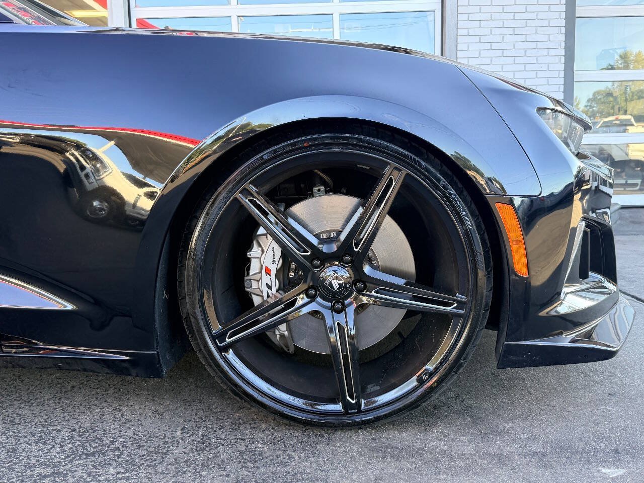 Used 2019 Chevrolet Camaro ZL1 RWD image 13