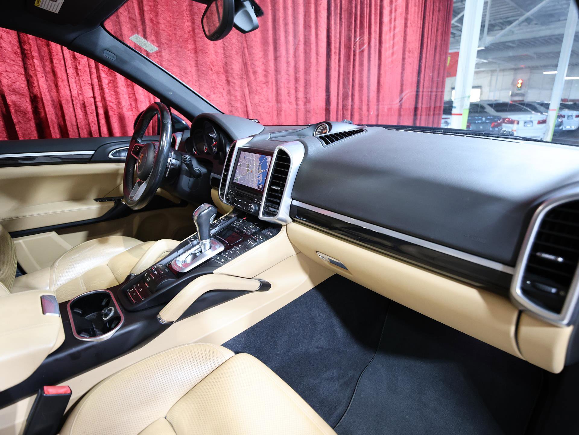 Used 2017 Porsche Cayenne S w/ Premium Plus Package image 24