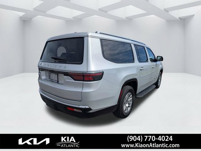 Used 2024 Jeep Wagoneer L 4WD image 3