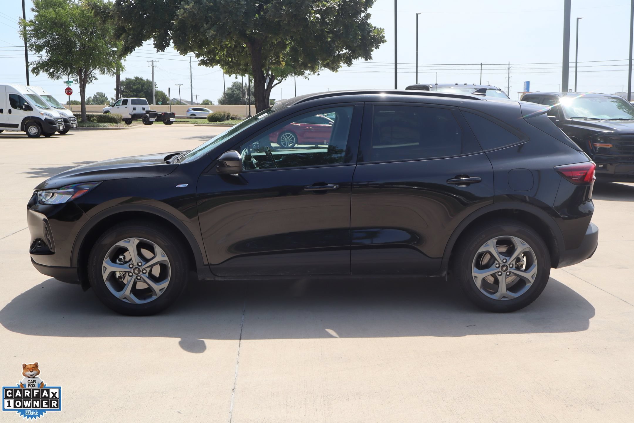 Used 2025 Ford Escape ST-Line Select AWD/4WD image 7