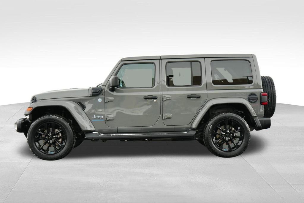 Used 2023 Jeep Wrangler Unlimited Sahara w/ Cold Weather Group image 2