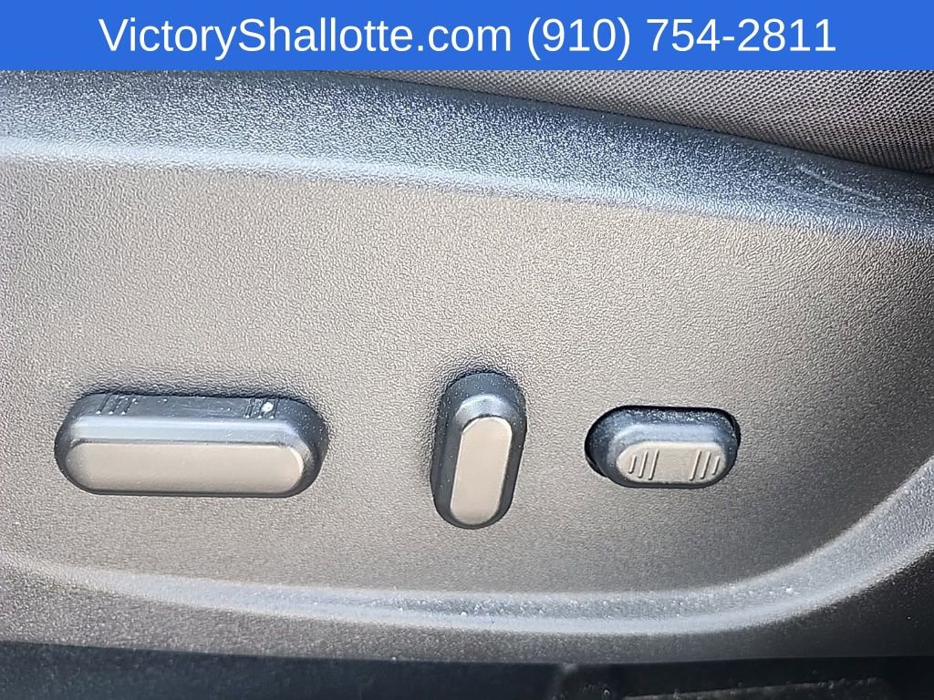 Used 2018 Ford Escape SE w/ SE Sync 3 Package image 18