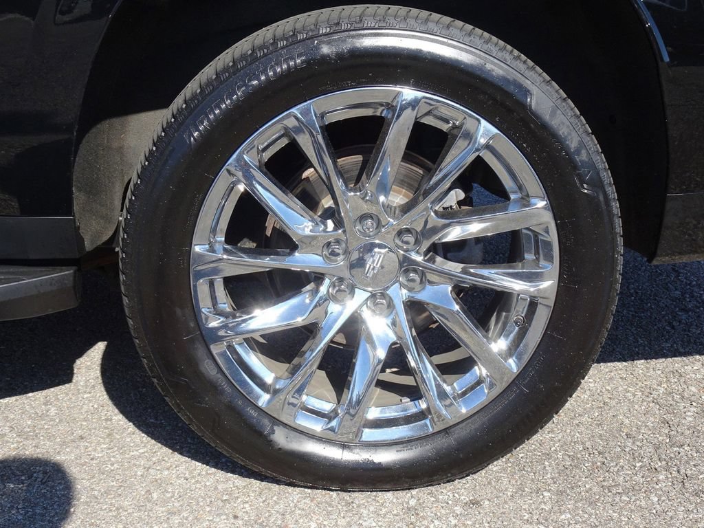 Used 2022 Cadillac Escalade ESV Premium Luxury w/ LPO, Radiant Package AWD/4WD image 25