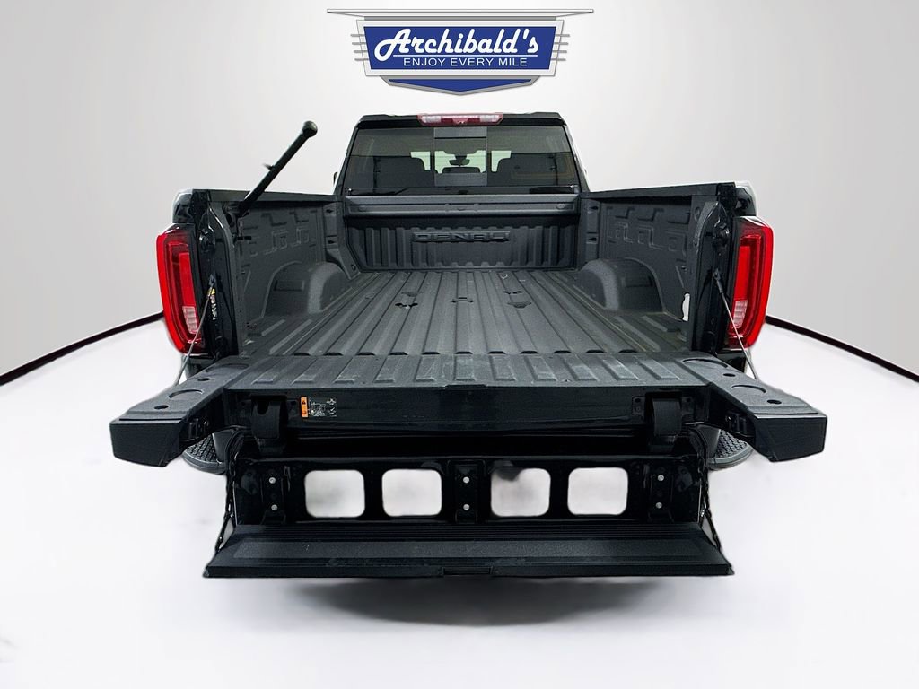 Used 2022 GMC Sierra 3500 Denali w/ Denali Ultimate Package image 23
