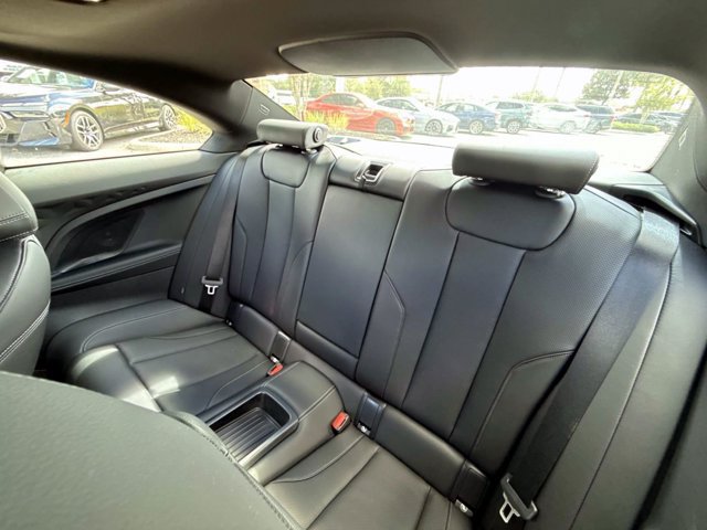 Used 2026 BMW 230i Coupe w/ Premium Package RWD image 15