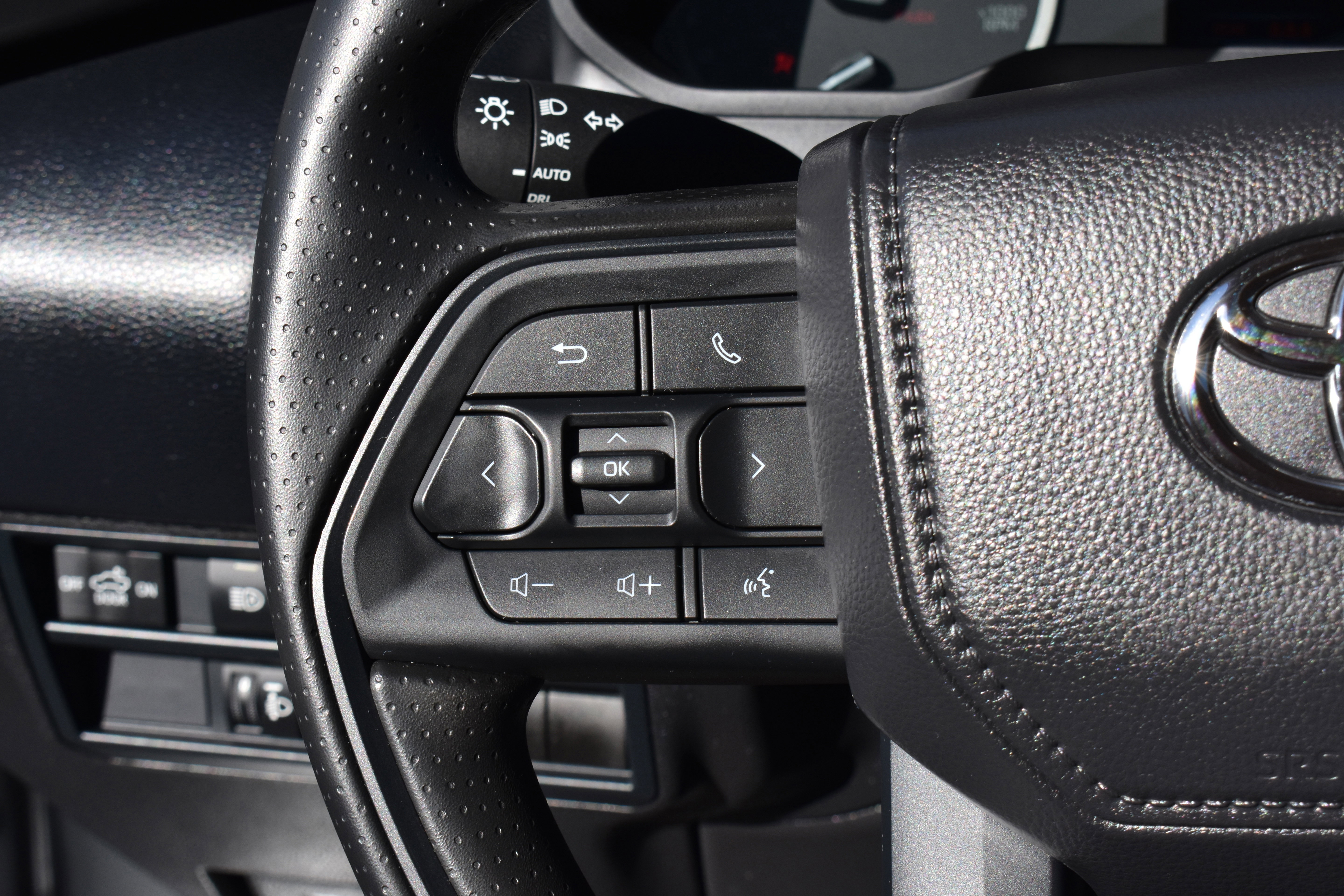 Used 2025 Toyota Tundra SR image 15