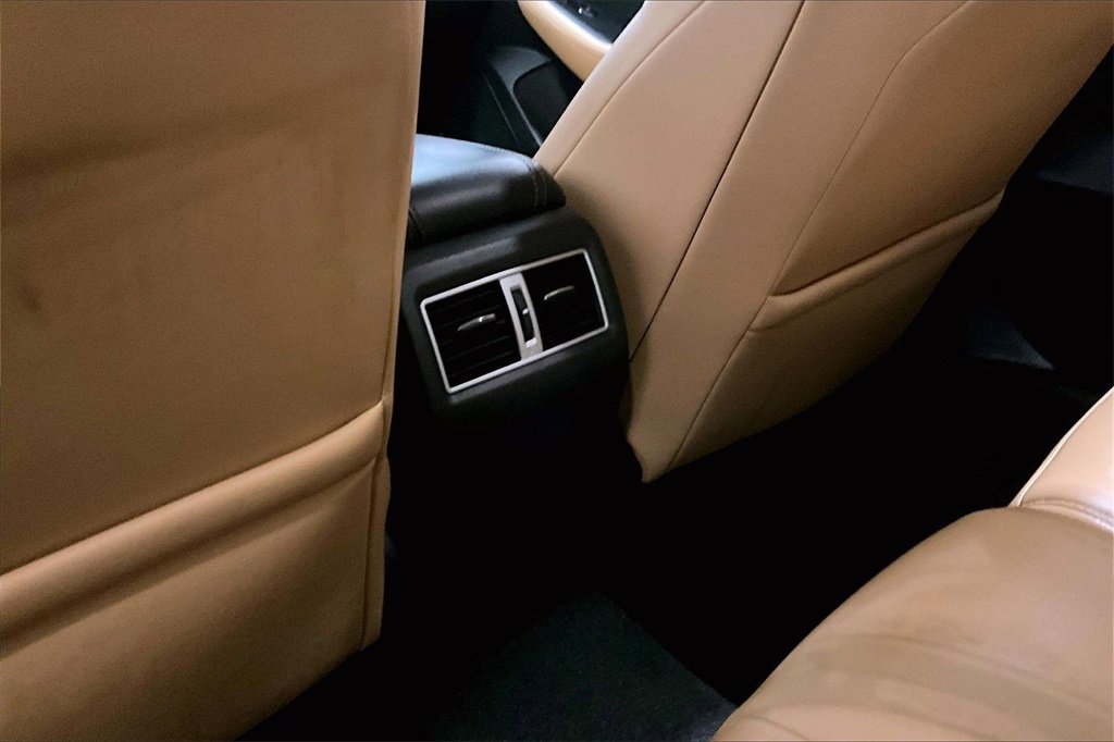 Used 2016 Nissan Maxima SR image 10