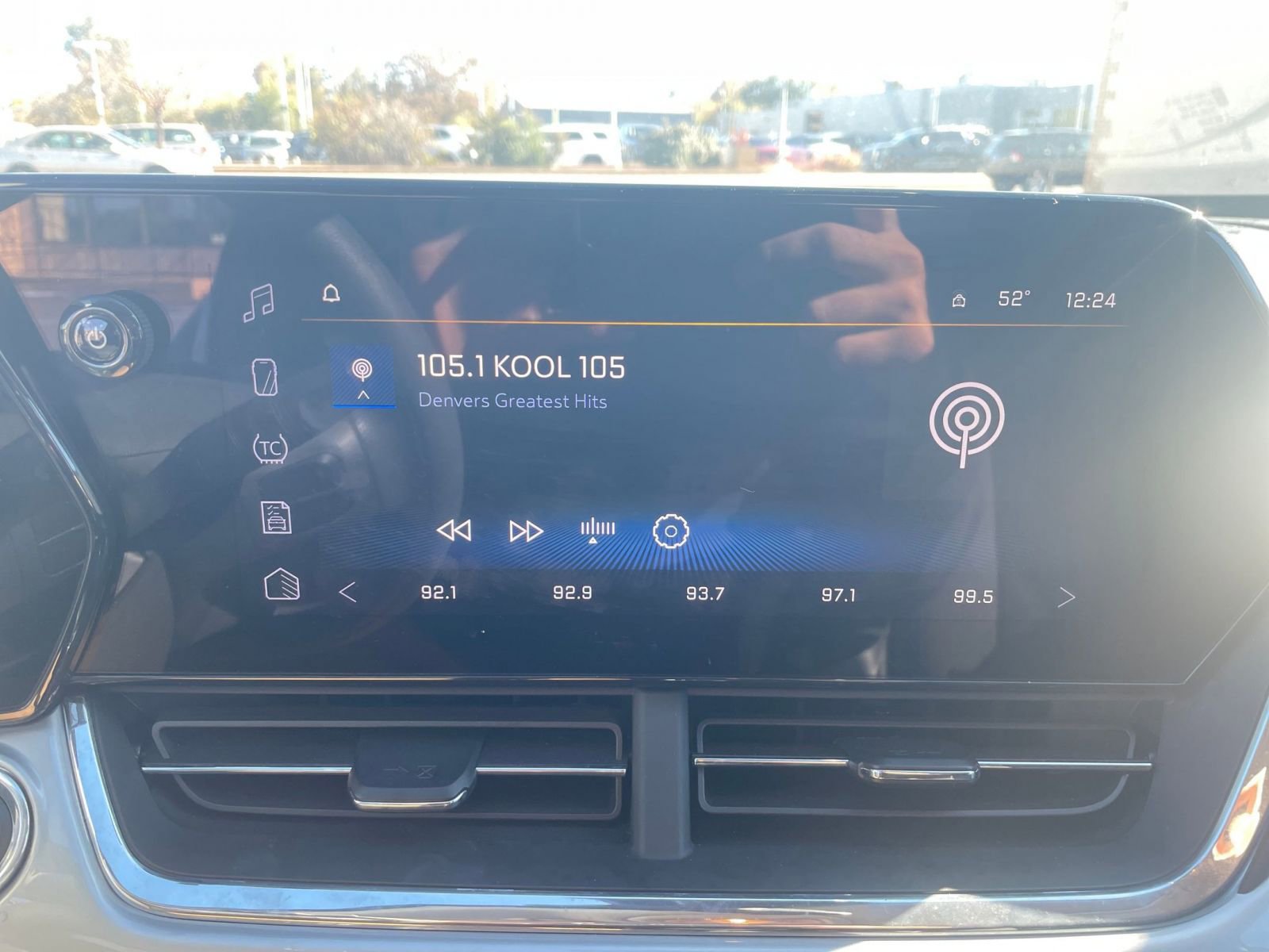 Used 2025 Chevrolet Trax LT image 21