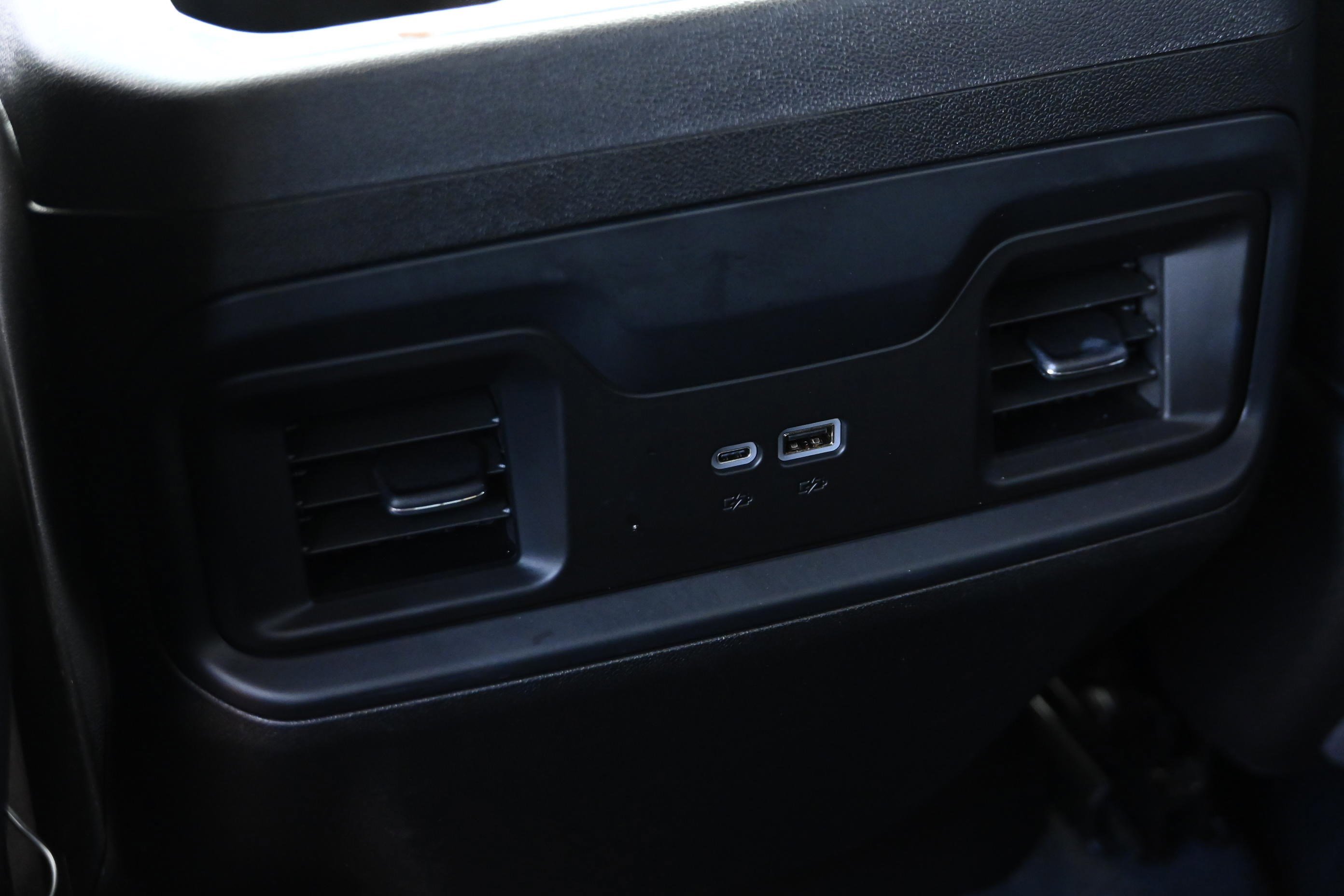 Used 2024 Chevrolet Silverado 1500 RST image 35