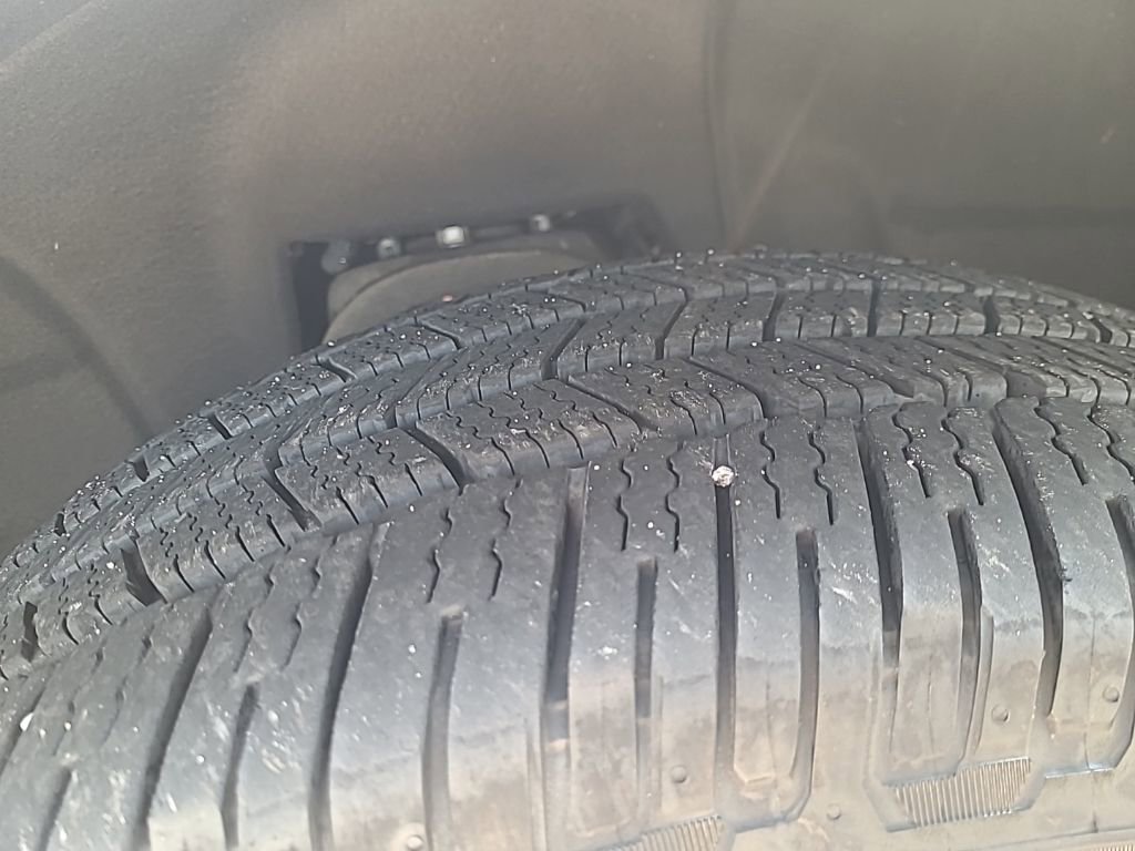 Used 2018 GMC Yukon XL Denali w/ Open Road Package image 25