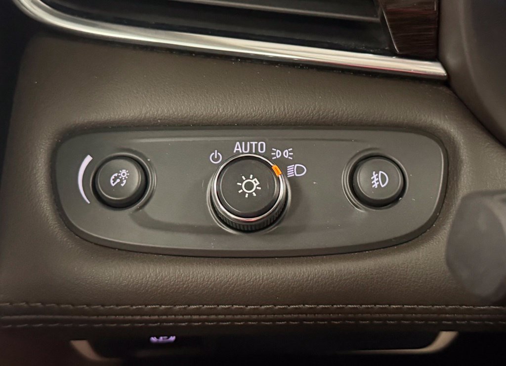 Used 2017 Buick LaCrosse Essence w/ Sun and Shade Package FWD image 14