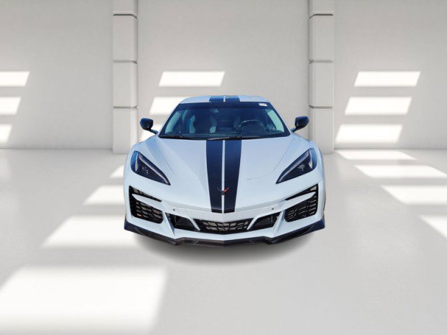 Used 2023 Chevrolet Corvette Z06 w/ Engine Appearance Package RWD image 2