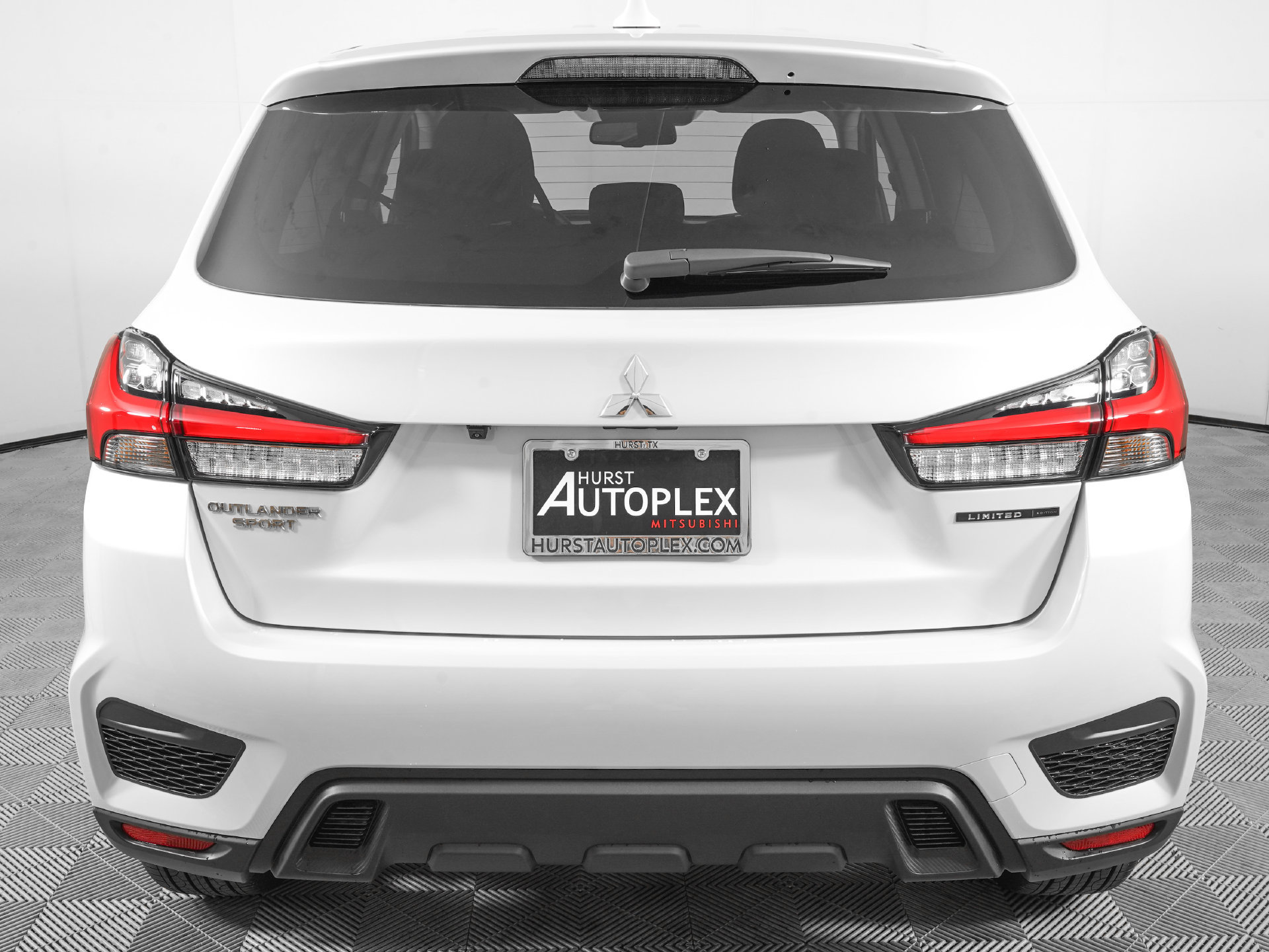 New 2027 Mitsubishi Outlander Sport LE FWD image 7