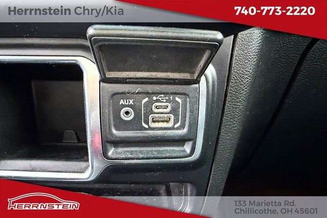 Used 2021 Jeep Wrangler Sport image 11