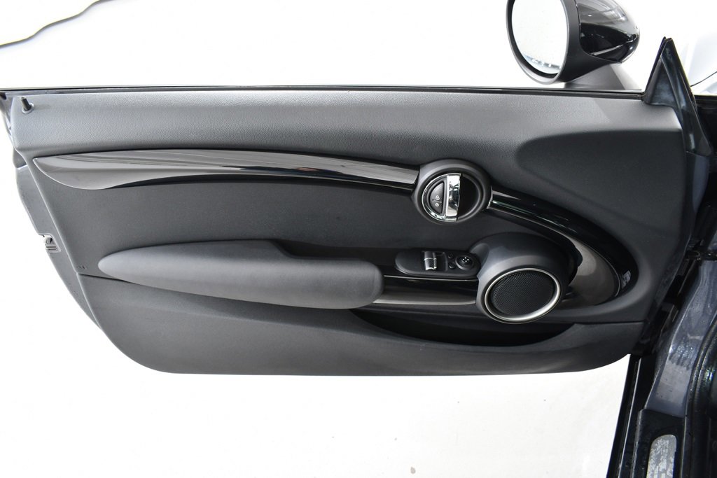 Used 2014 MINI Cooper S image 24