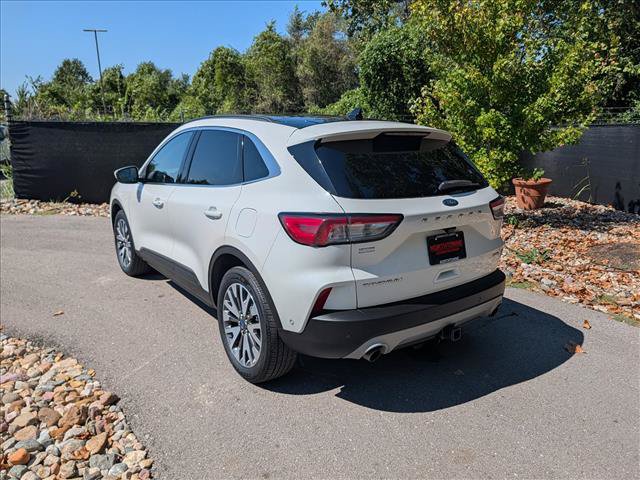 Used 2020 Ford Escape Titanium AWD/4WD image 3