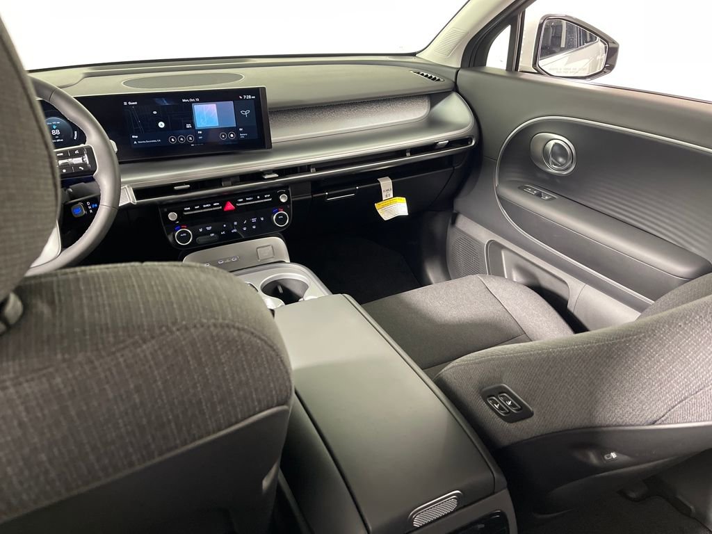 New 2026 Hyundai Ioniq 9 SE image 17