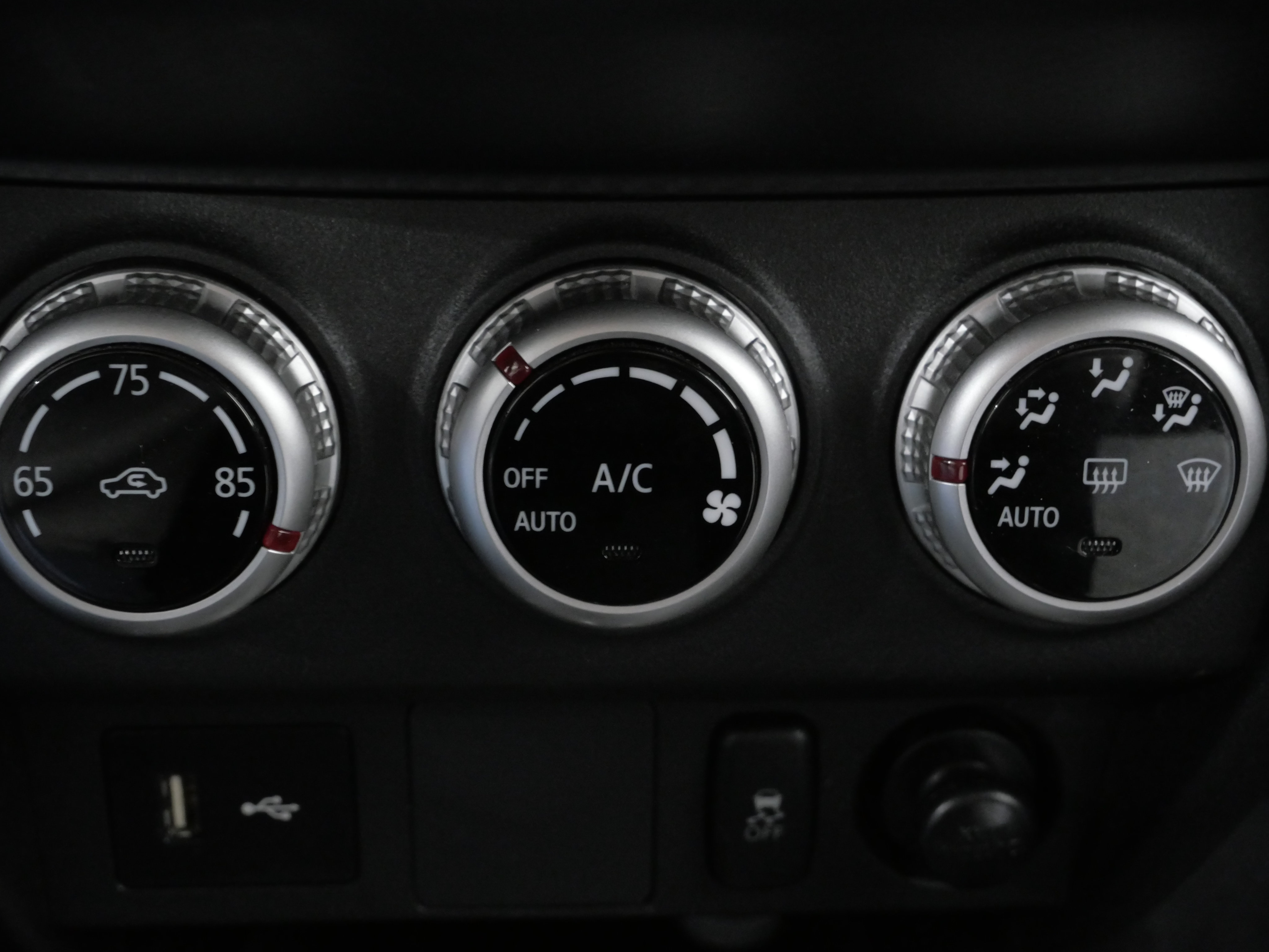 Used 2024 Mitsubishi Outlander Sport ES AWD/4WD image 19