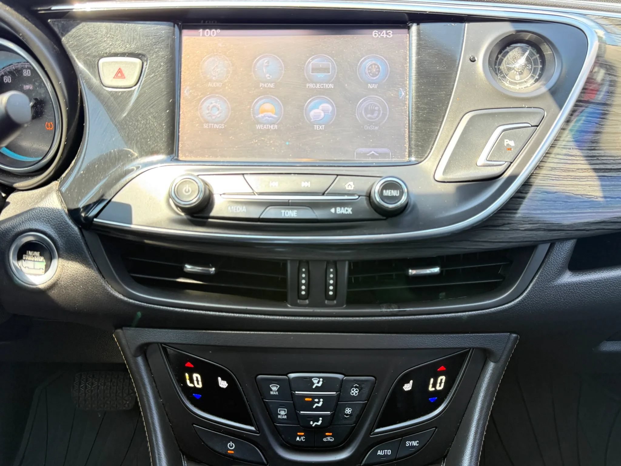 Used 2017 Buick Envision Essence FWD image 26