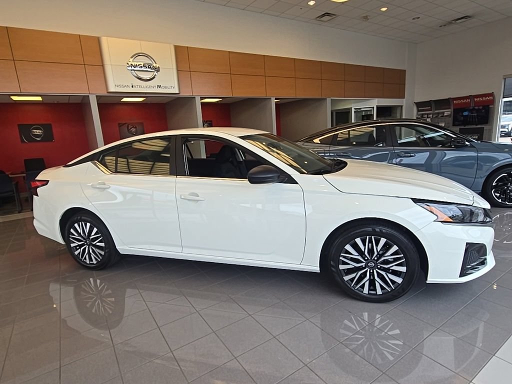 New 2026 Nissan Altima 2.5 SV FWD image 1