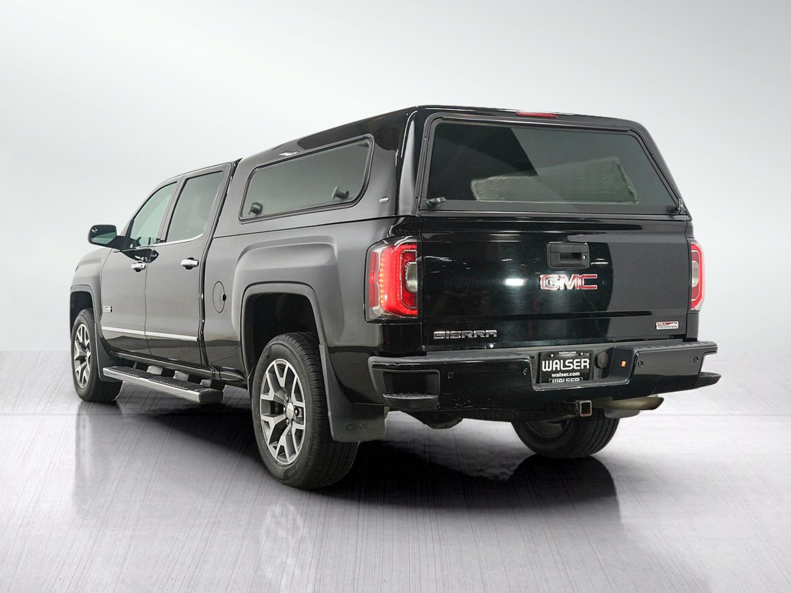 Used 2016 GMC Sierra 1500 SLE w/ All-Terrain Package AWD/4WD image 3