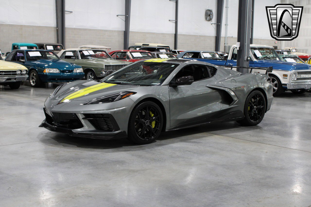 Used 2022 Chevrolet Corvette Stingray Premium Cpe image 2