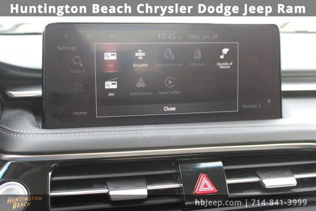 Used 2025 Genesis G70 2.5T image 27