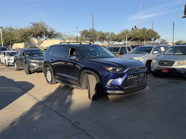 Used 2026 Toyota Grand Highlander XLE image 3