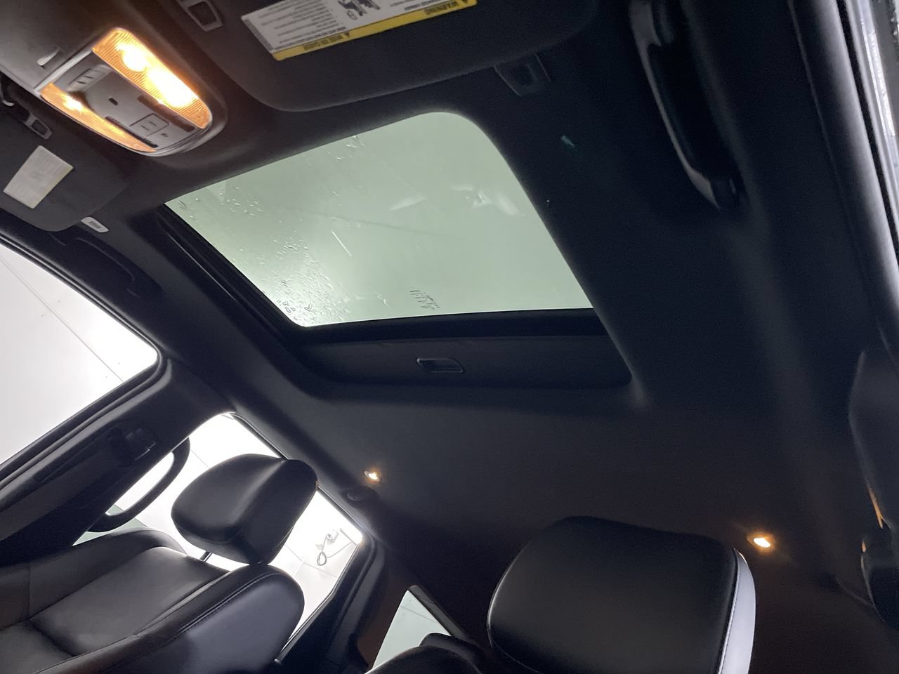 Used 2020 Jeep Grand Cherokee Limited AWD/4WD image 19