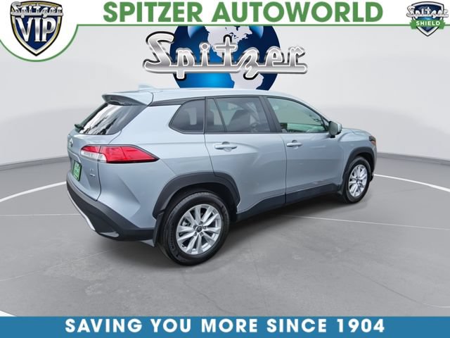 Used 2024 Toyota Corolla Cross LE AWD/4WD image 8