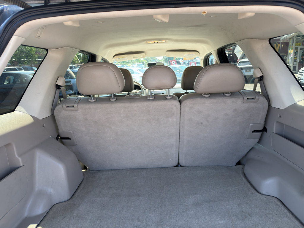 Used 2008 Mercury Mariner 4WD V6 image 17