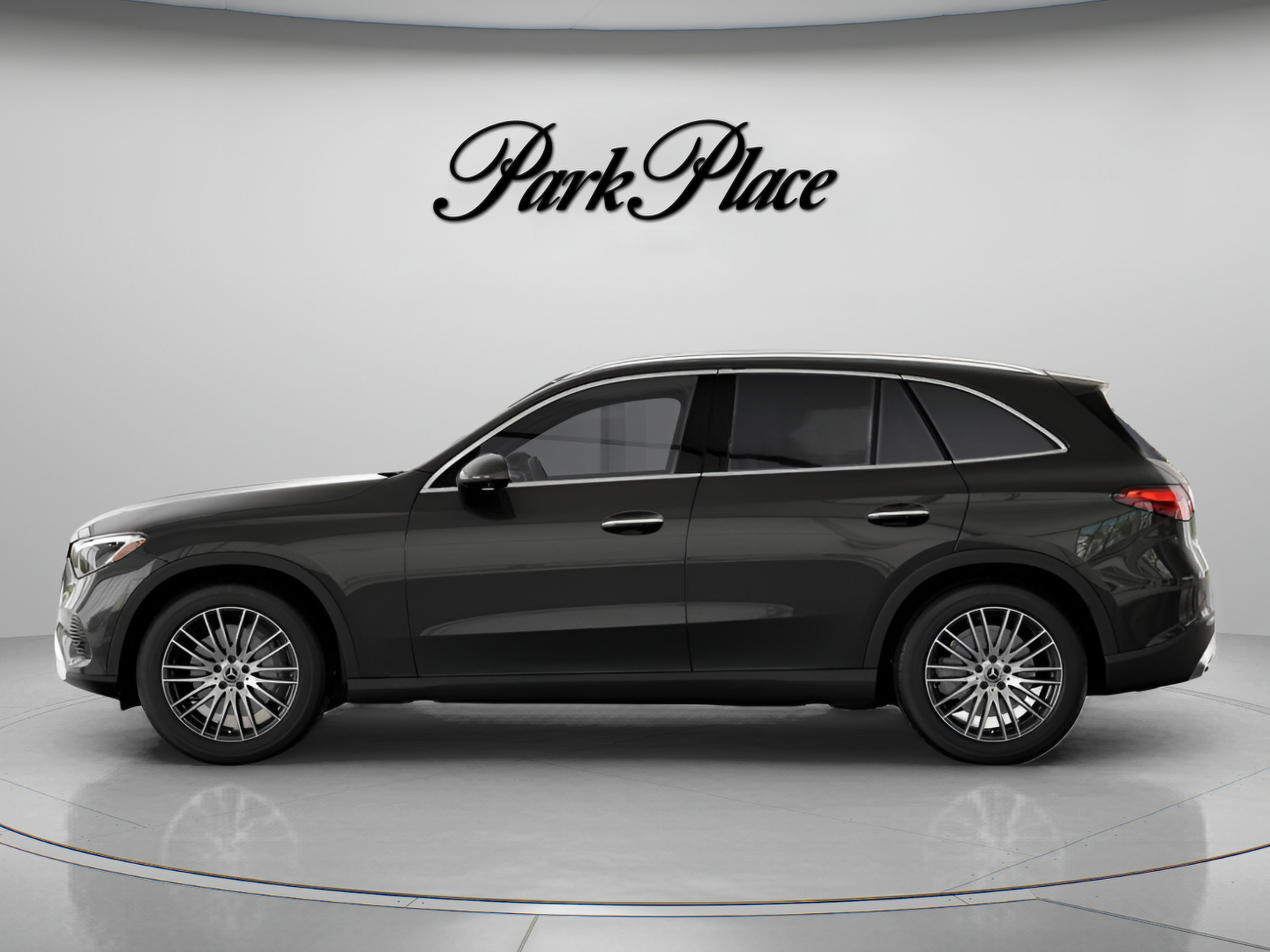 Used 2026 Mercedes-Benz GLC 300 4MATIC image 8