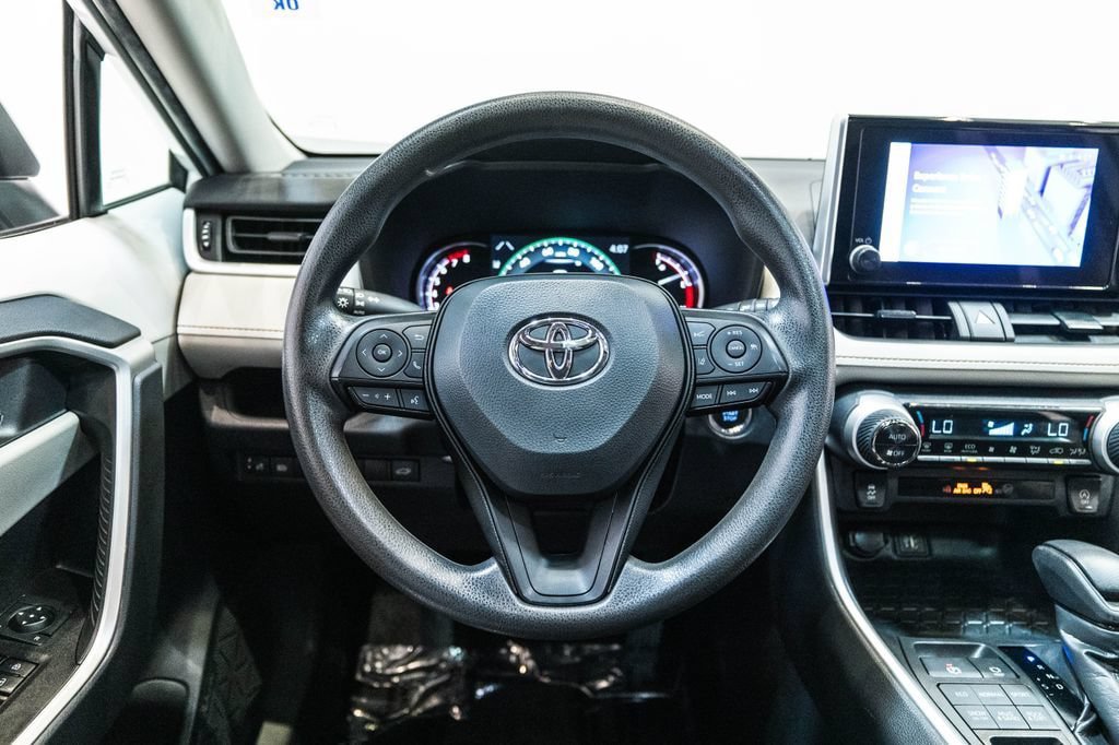 Certified 2024 Toyota RAV4 XLE w/ Convenience Package AWD/4WD image 17