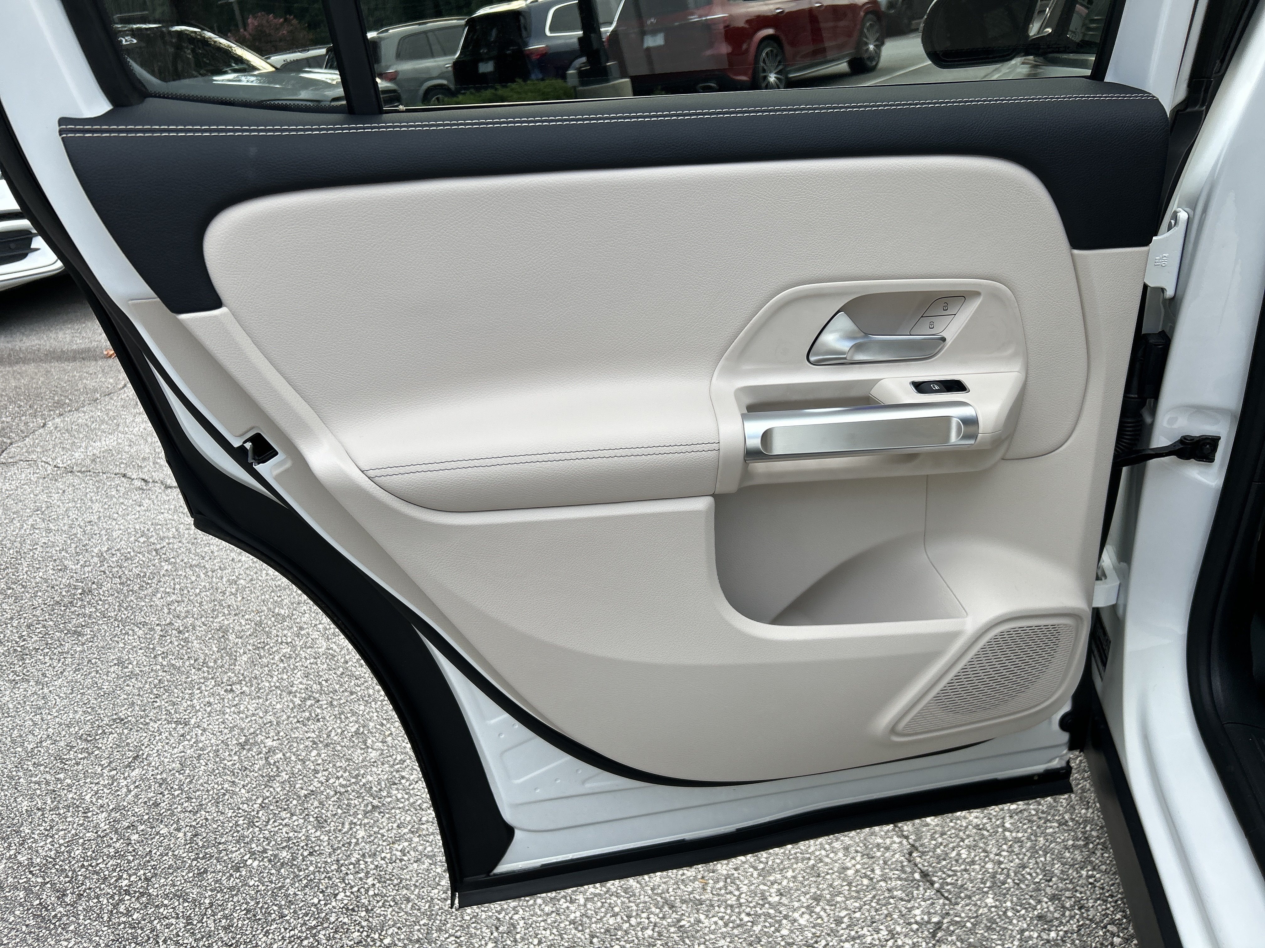 Certified 2024 Mercedes-Benz GLB 250 image 36